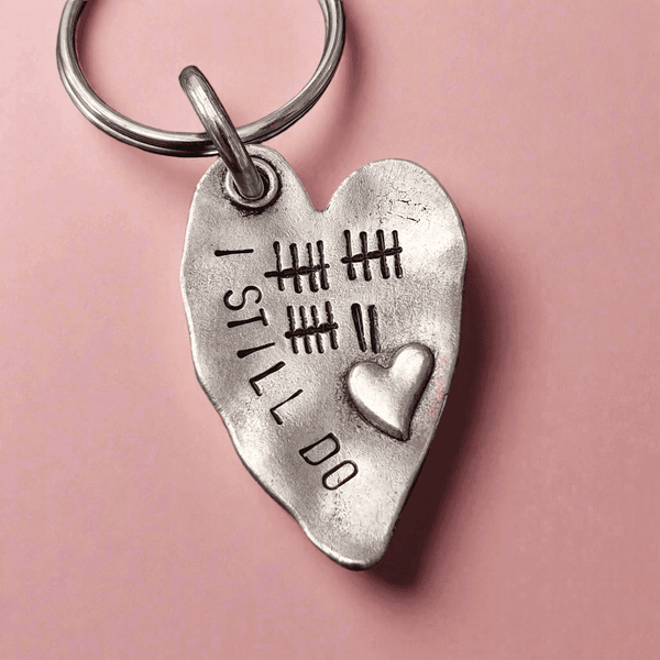 17 Tally Mark Keyring Husband Wife Gifts 17th Anniversary 17 Years Love Heart Keychain I Still Do